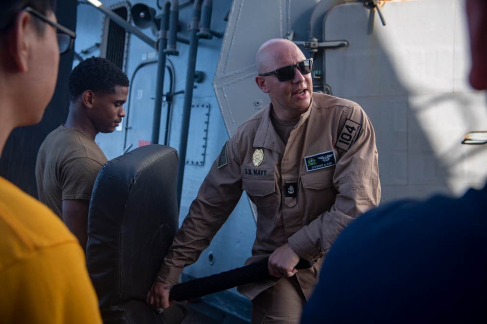 USS Sterett conducts routine operations as part of the Carl Vinson Carrier Strike Group