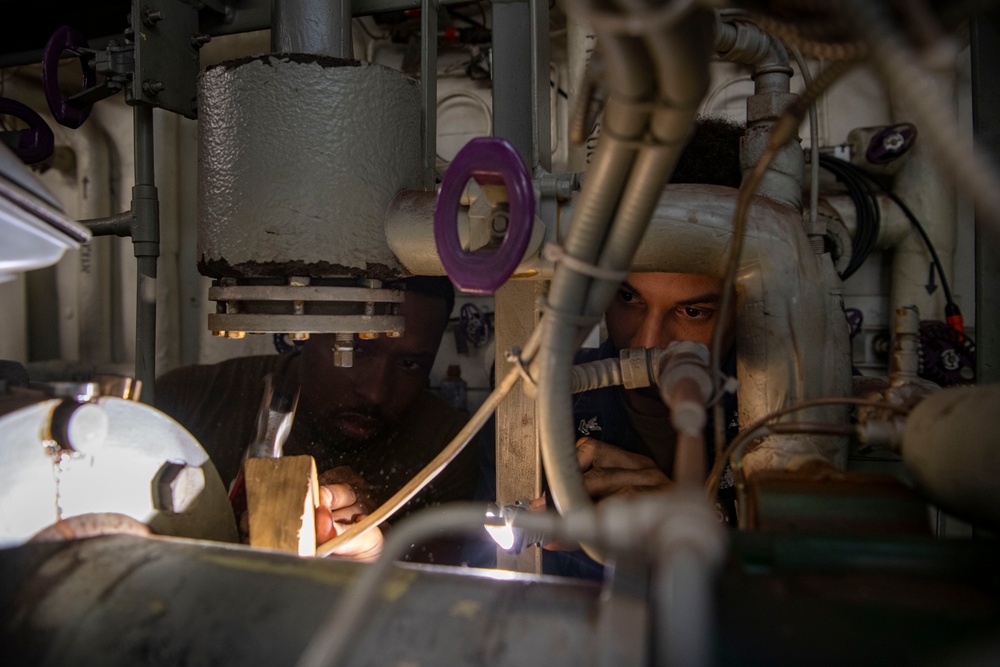 USS Sterett conducts routine operations as part of the Carl Vinson Carrier Strike Group