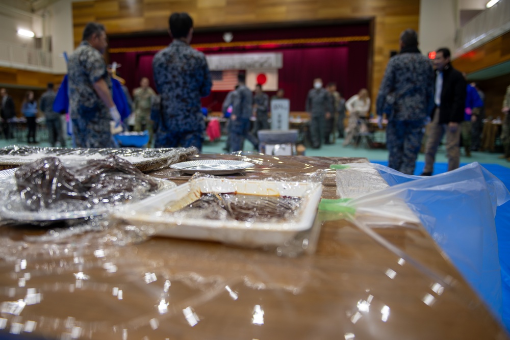 JASDF hosts annual mochi-pounding ceremony