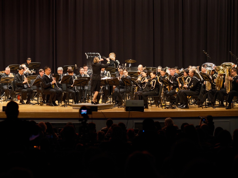 7th Fleet Band Hosts Joint Holiday Concert Celebration