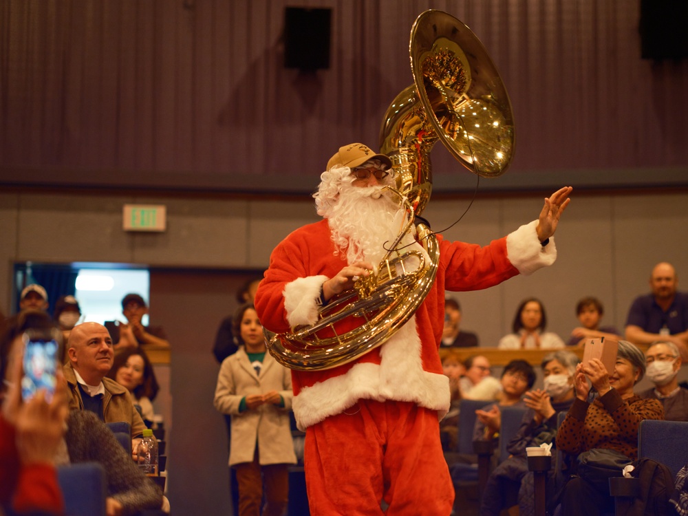 7th Fleet Band Hosts Joint Holiday Concert Celebration