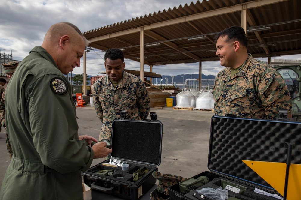 1st MAW leadership tour MCAS Iwakuni facilities