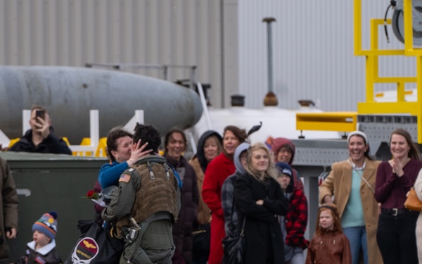 VAQ-133 Returns to Whidbey Island