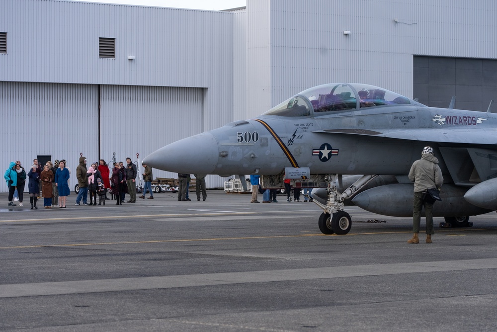 VAQ-133 Returns to Whidbey Island