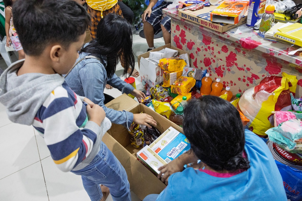 MSC Far East Delivers Care to Children’s Centers in the Philippines