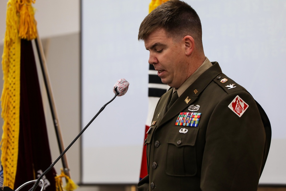 Building strong partnerships: USACE Far East District commander receives honorary Korean name