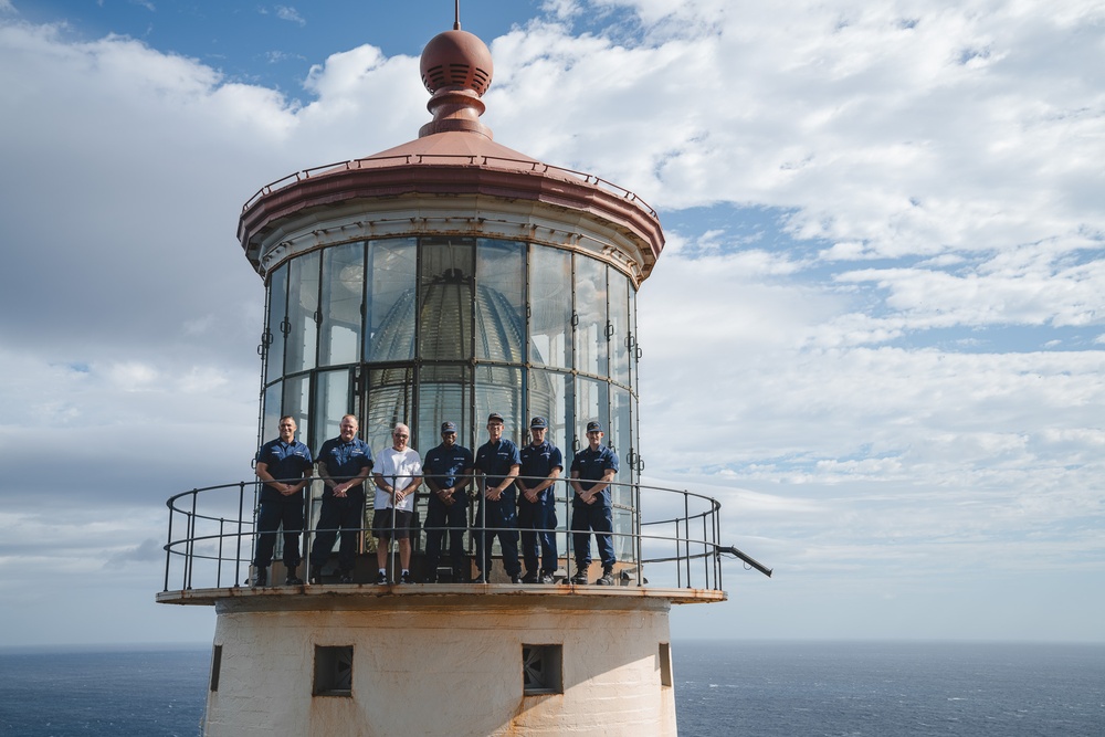 Coast Guard honors legacy; Final Makapu’u Lighthouse keeper returns after 50 years