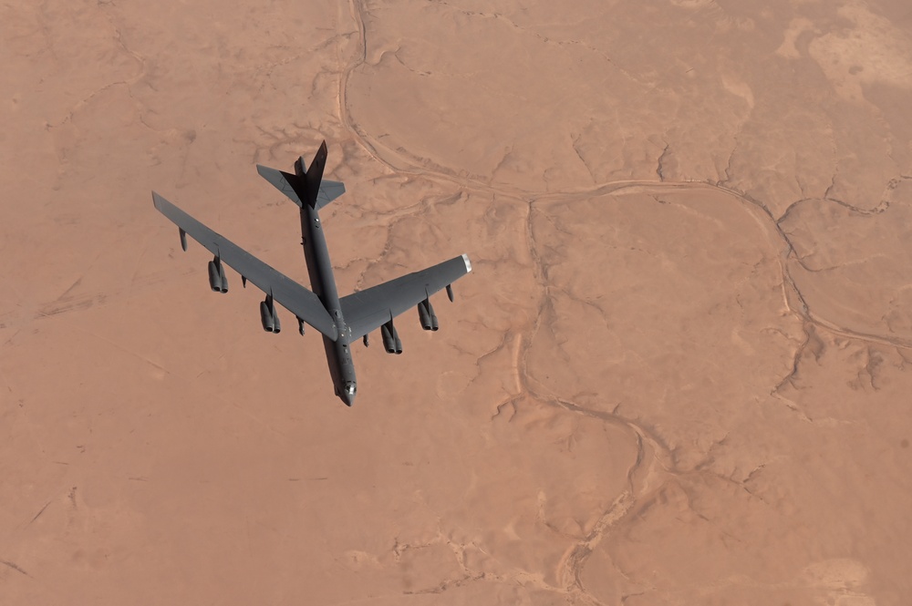 U.S. B-52, F-15Es conduct patrols in support of OIR