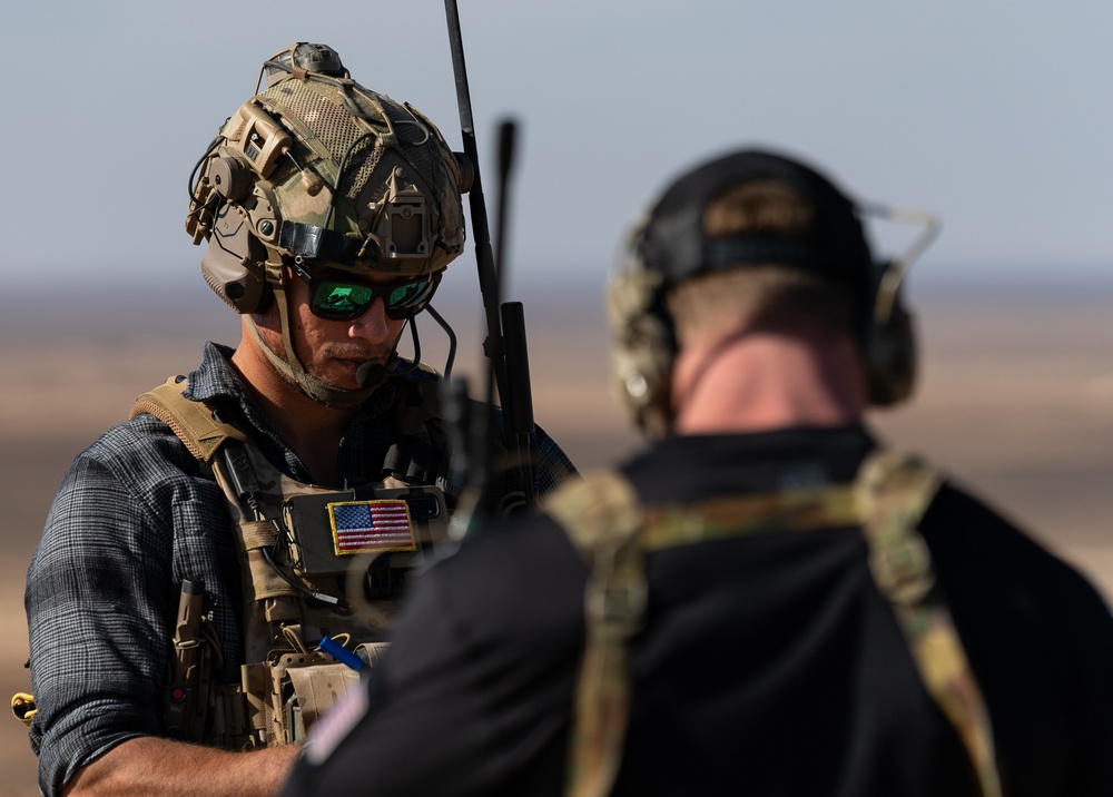 Coalition tactical air control party members partner to demonstrate close-air support