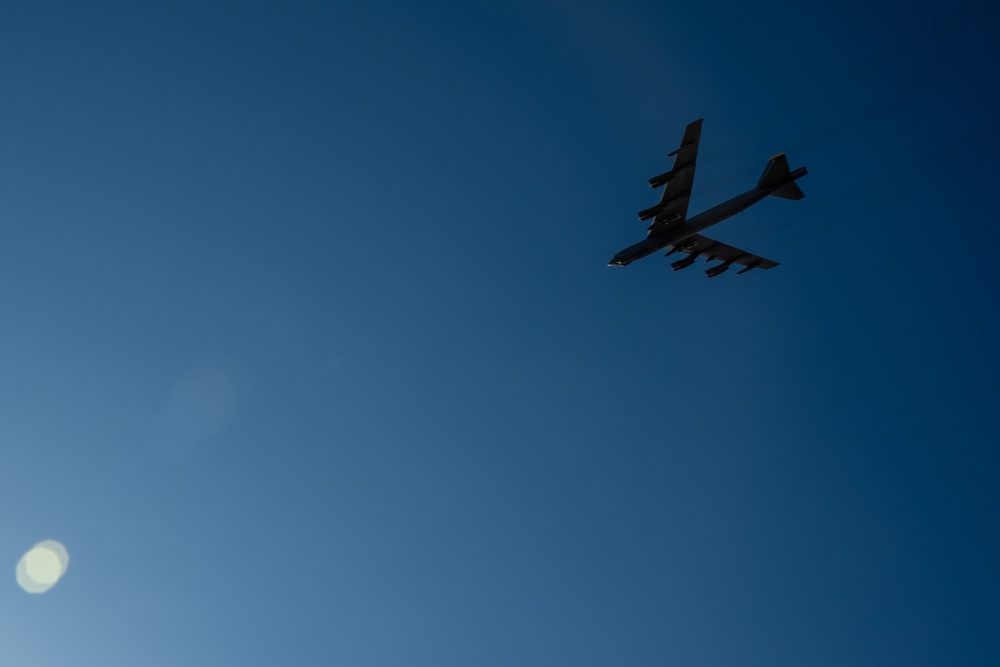 Coalition tactical air control party members partner to demonstrate close-air support