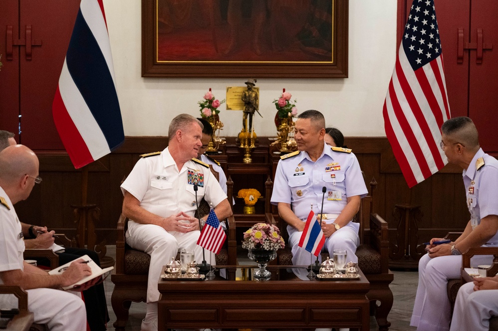 USINDOPACOM commander visits Royal Thai Navy Headquarters