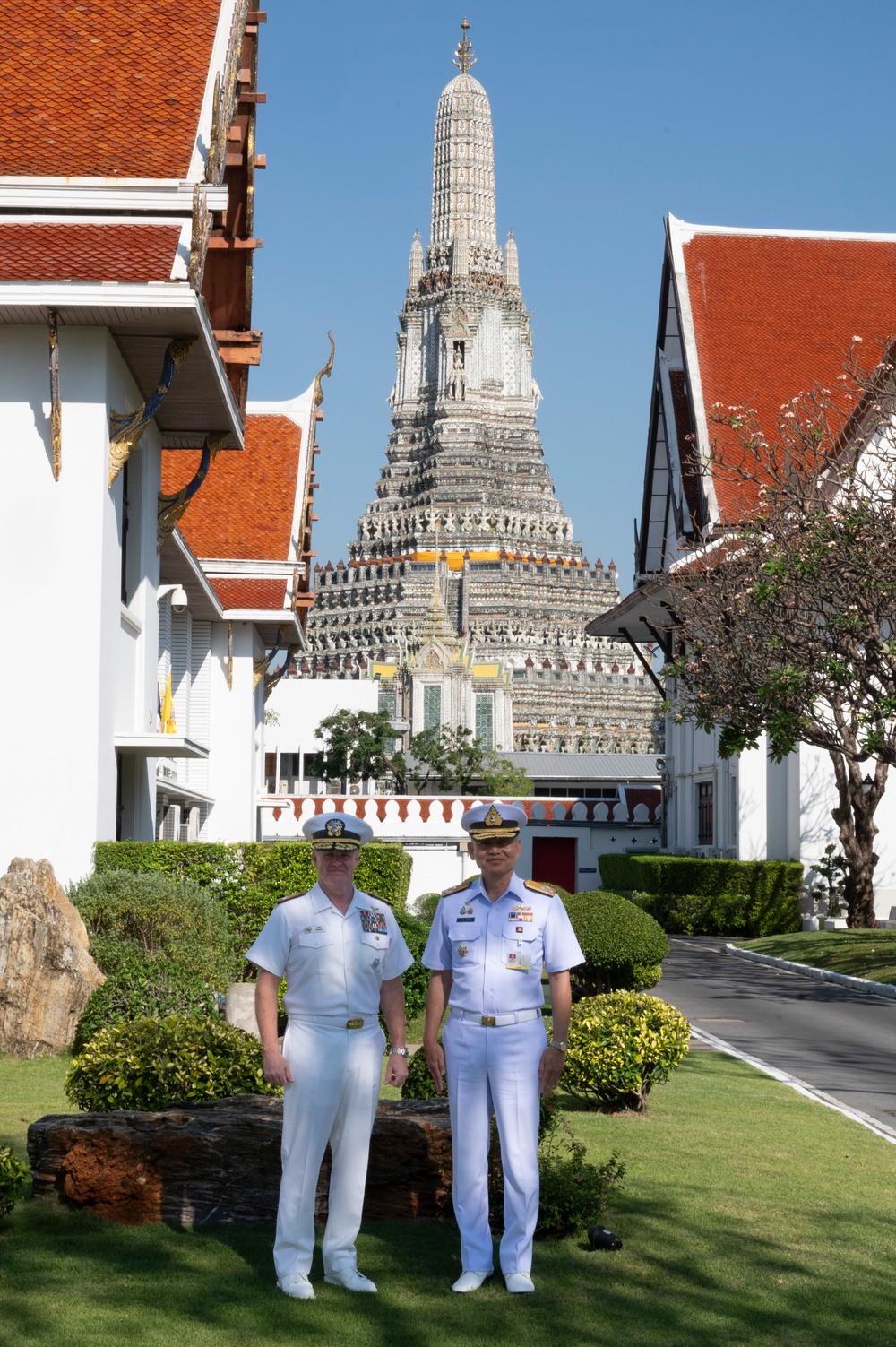 USINDOPACOM commander visits Royal Thai Navy Headquarters