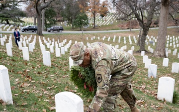 Senior U.S. Military Leaders Lay Wreaths in Section 37