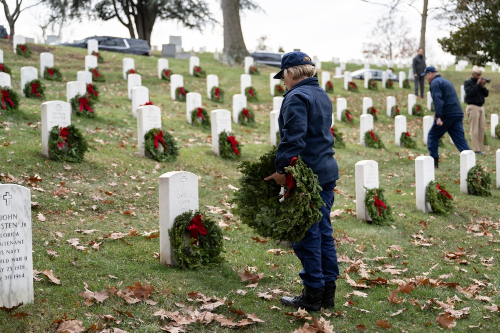 Senior U.S. Military Leaders Lay Wreaths in Section 37