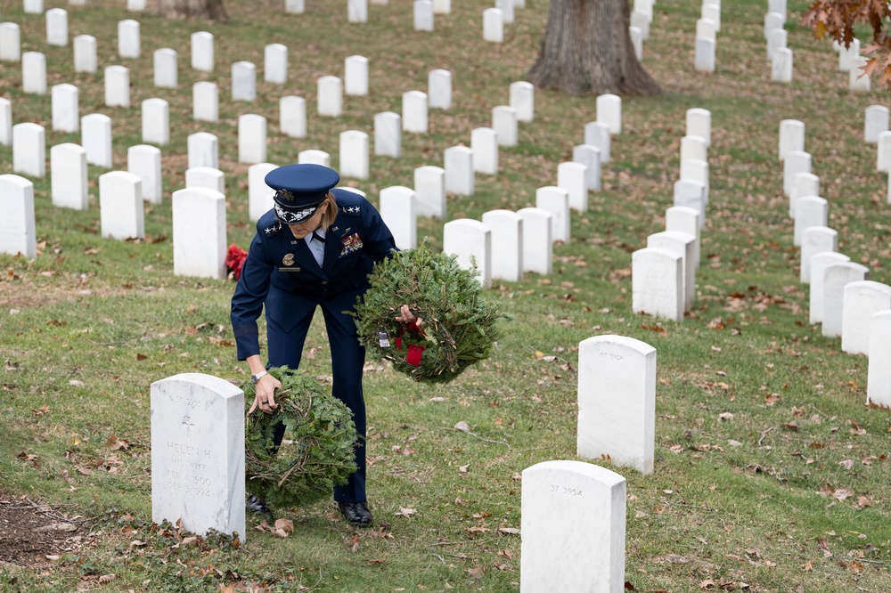 Senior U.S. Military Leaders Lay Wreaths in Section 37