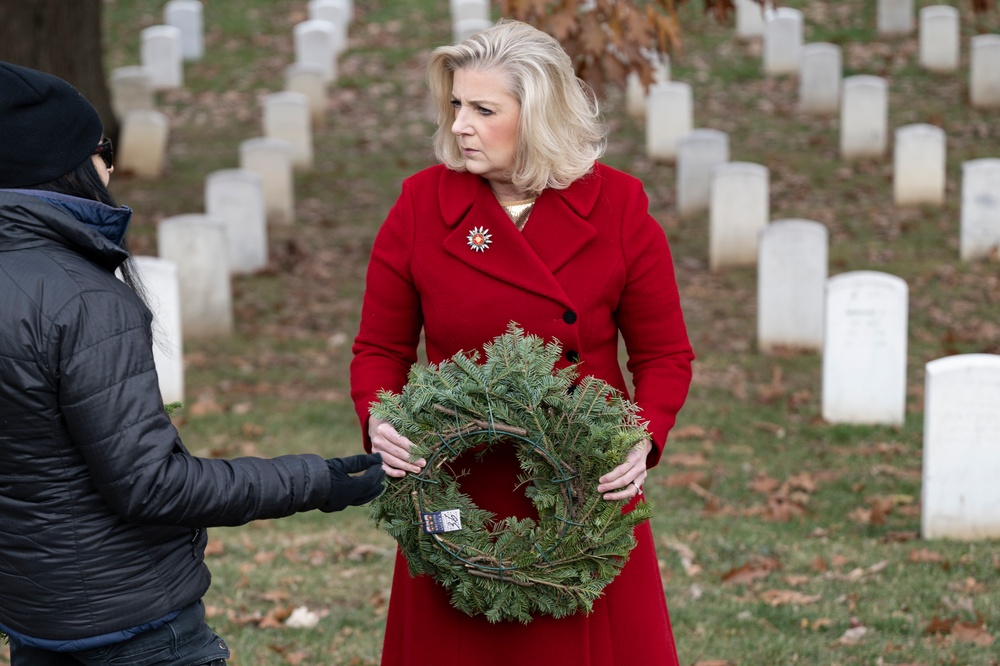 Senior U.S. Military Leaders Lay Wreaths in Section 37