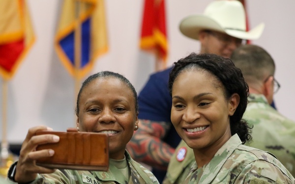 San Antonio based Army Reserve unit welcomes new commanding officer