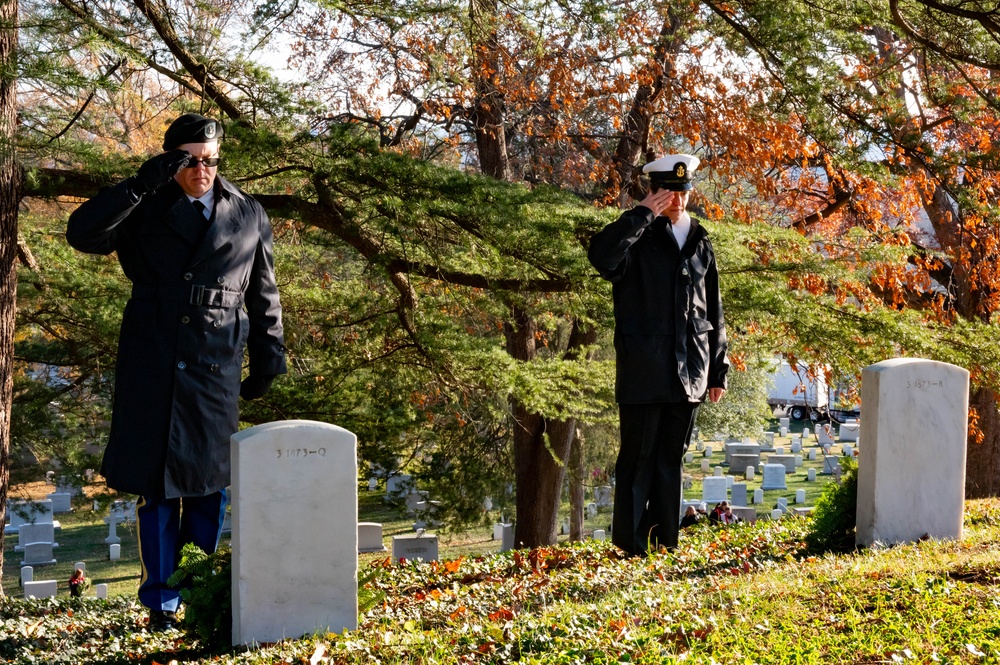 Dvids - Images - Troops From The Jtf-ncr Pay Respects At Arlington 