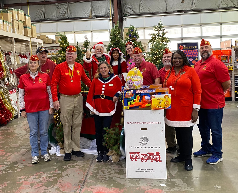 Navy Exchange patrons make children’s holiday special with toy donations