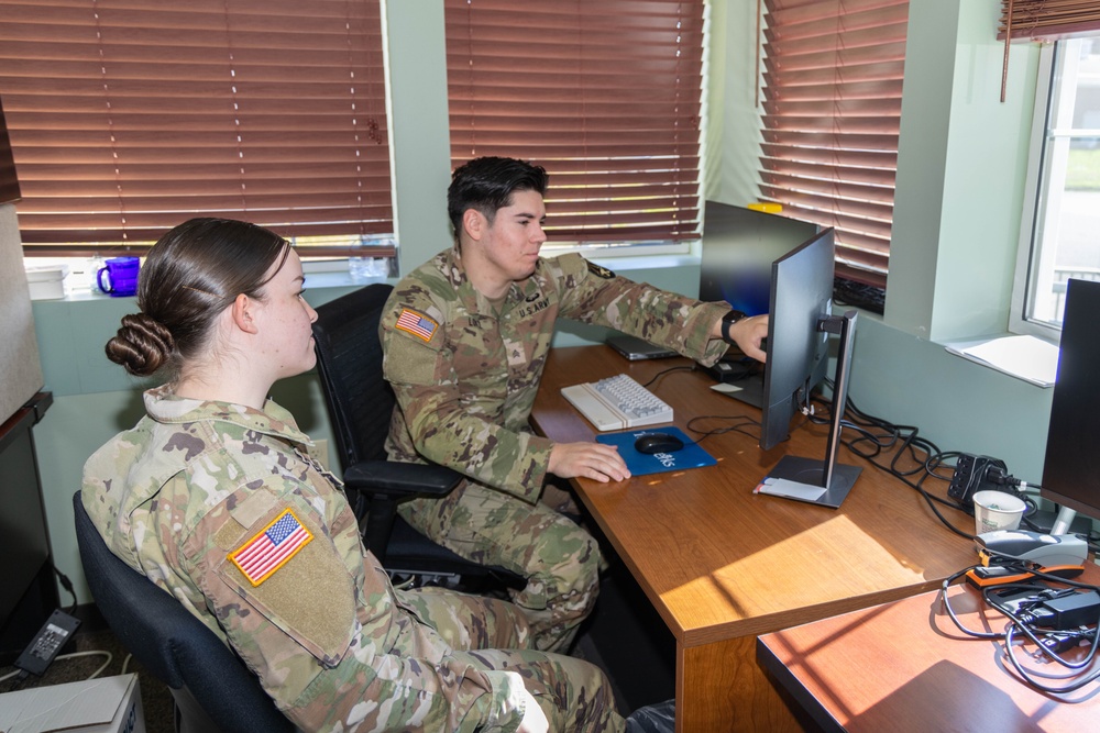 WRAIR-West Soldiers participate in Peer Advisor Training