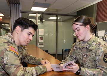 WRAIR-West Soldiers participate in Peer Advisor Training