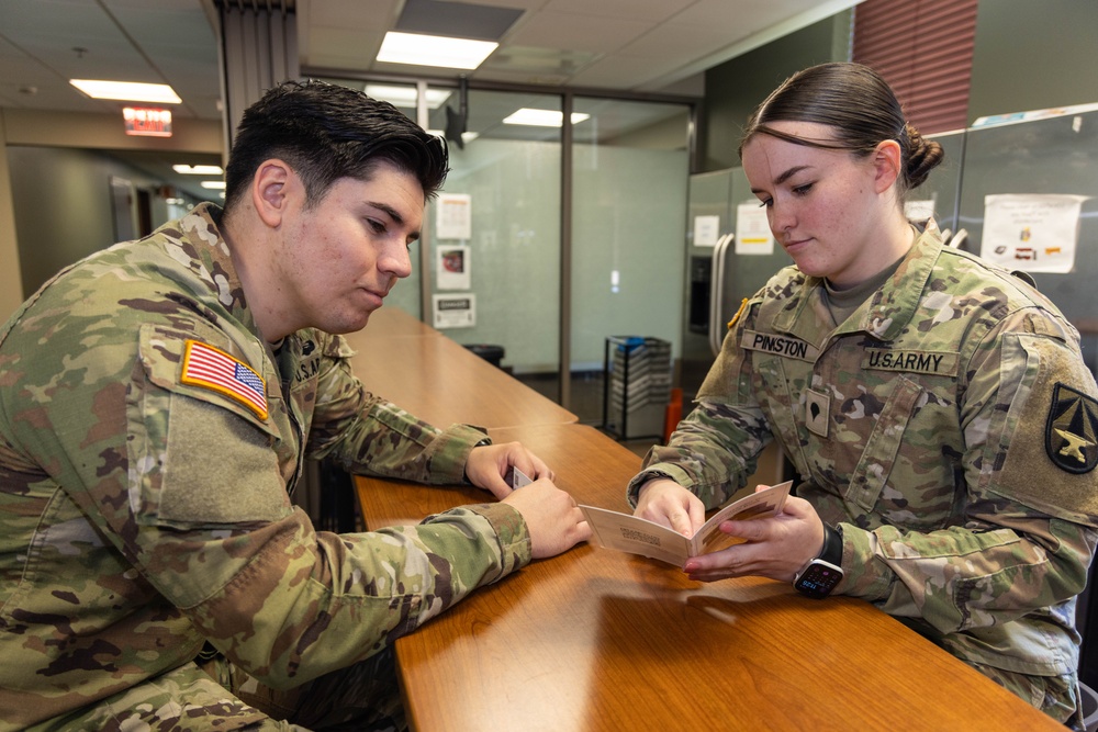 WRAIR-West Soldiers participate in Peer Advisor Training