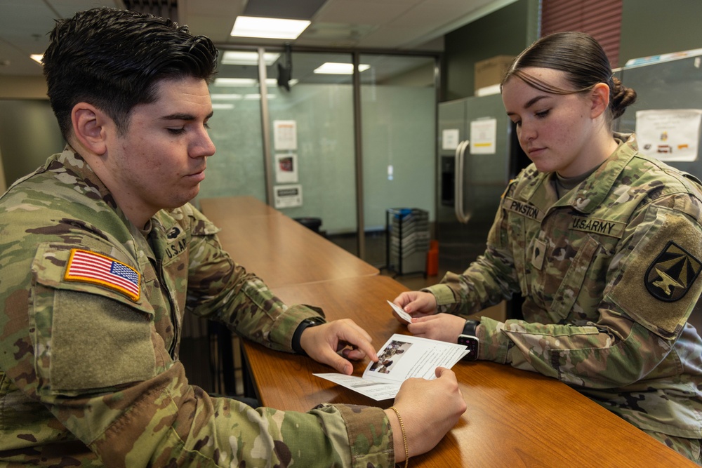 WRAIR-West Soldiers participate in Peer Advisor Training