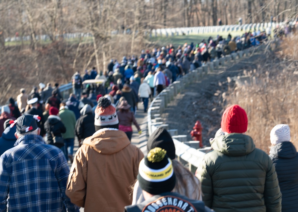 104th Fighter Wing volunteers with Wreaths Across America