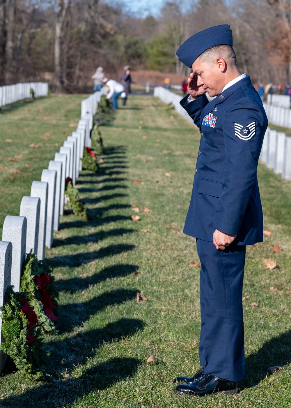 104th Fighter Wing volunteers with Wreaths Across America