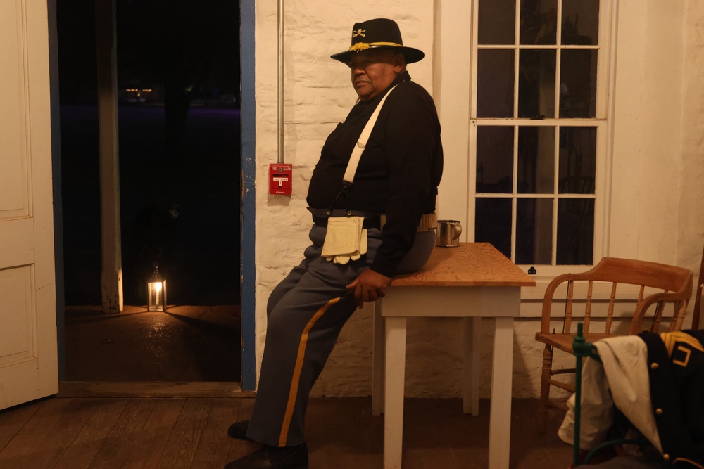 Reenactments highlight Candlelight Stroll