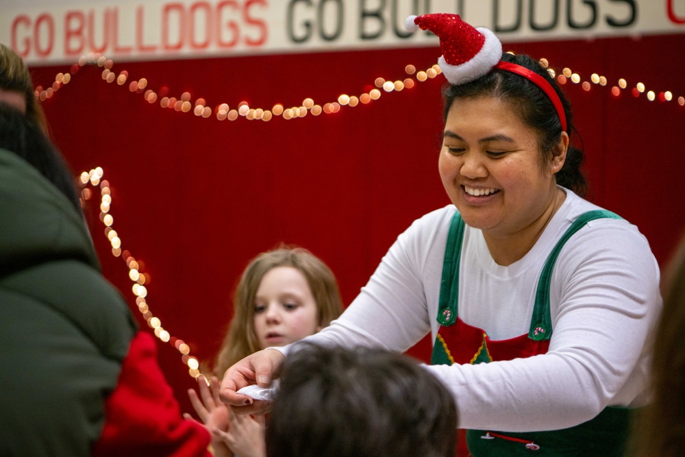 Spreading holiday joy, one meal at a time