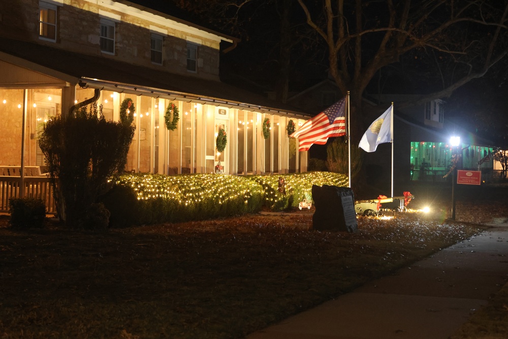 Sherman House decorated for Christmas