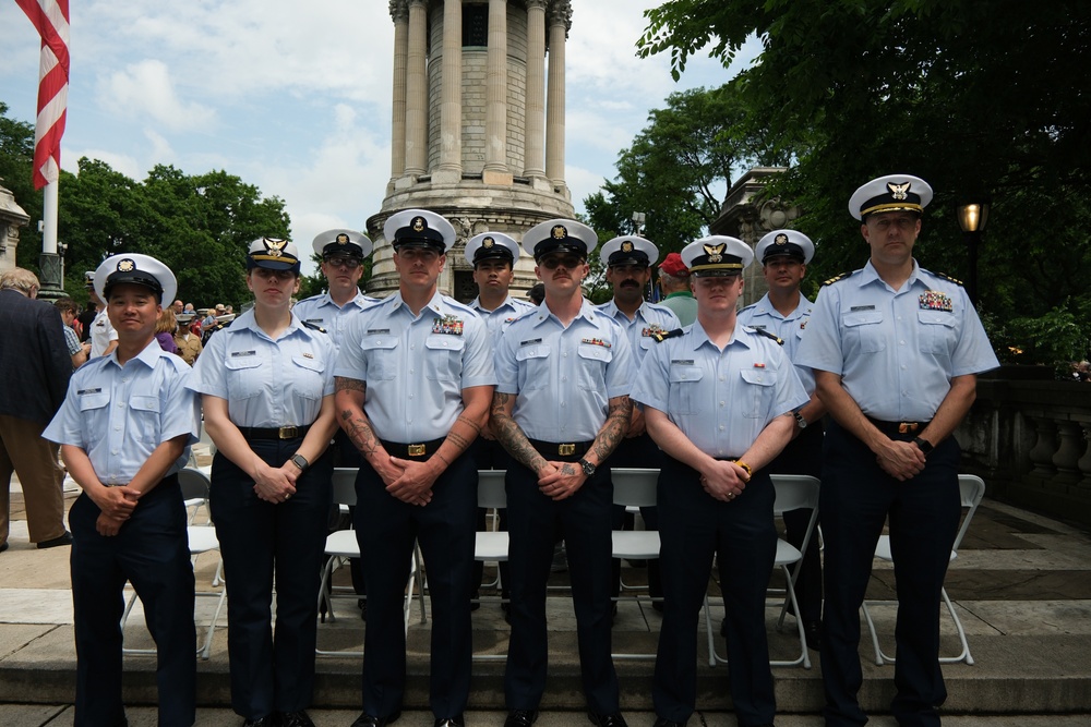 Coast Guard members participate in Memorial Day service