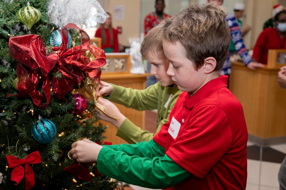 Naval Medical Center Portsmouth holds Annual Childrens Hematology/Oncology Christmas Party