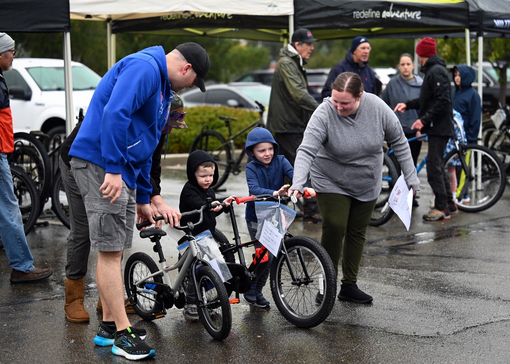 2024 Holiday Bike Giveaway