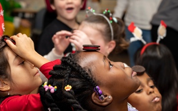 Naval Medical Center Portsmouth holds Annual Children’s Hematology/Oncology Christmas Party