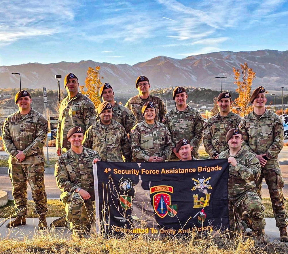 4th SFAB Medical Advisors train UCCS ROTC Cadets in TCCC Skills