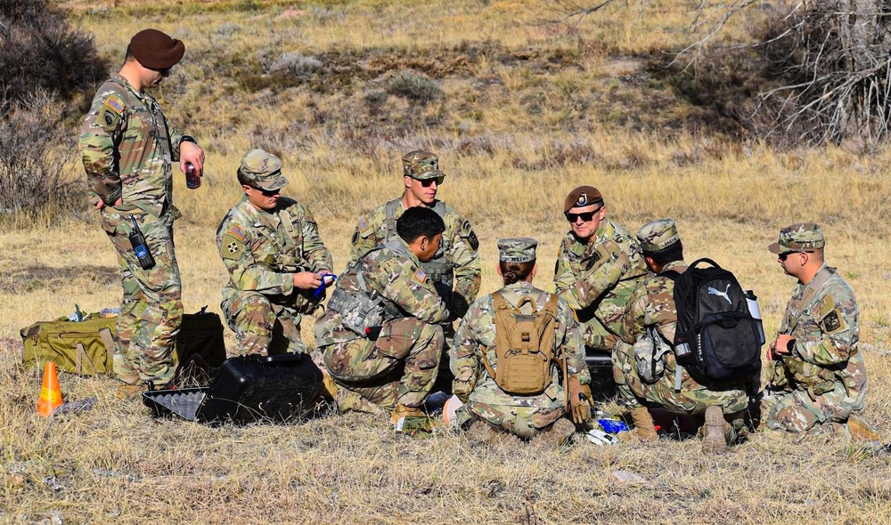 4th SFAB Medical Advisors train UCCS ROTC Cadets in TCCC Skills