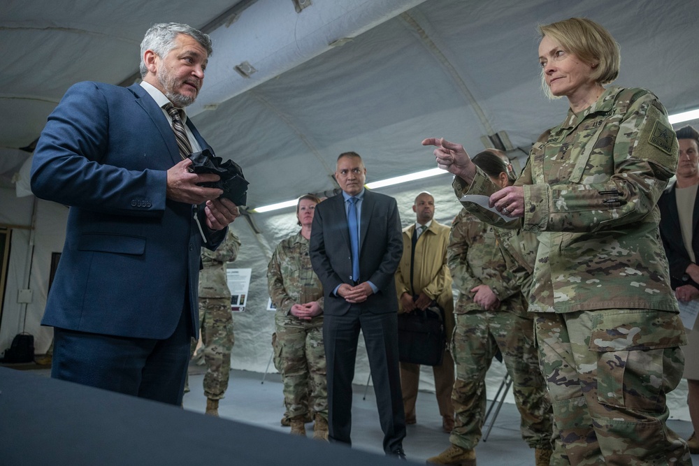 Army Surgeon General visits Fort Detrick, learns of medical development advances heading into 2025