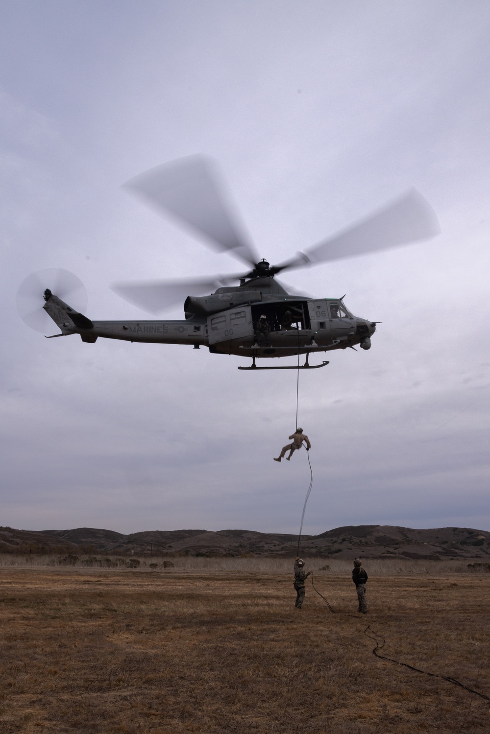 Marines conduct Helicopter Rope Suspension Techniques course with EOTG