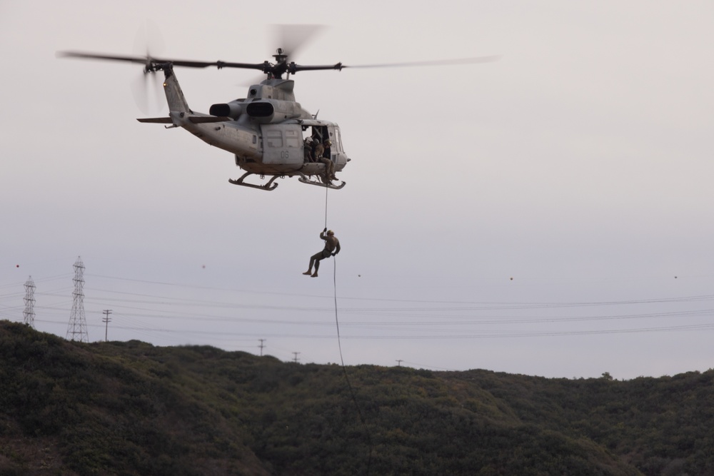 Marines conduct Helicopter Rope Suspension Techniques course with EOTG