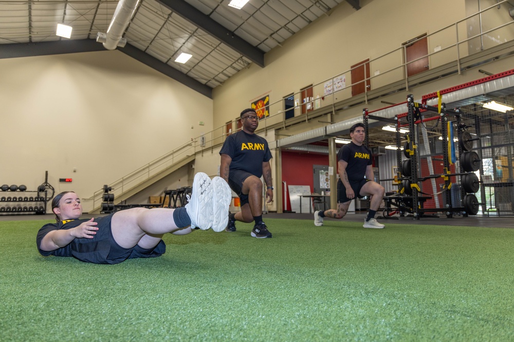 Soldiers from WRAIR-West participate in BET-HIIT training