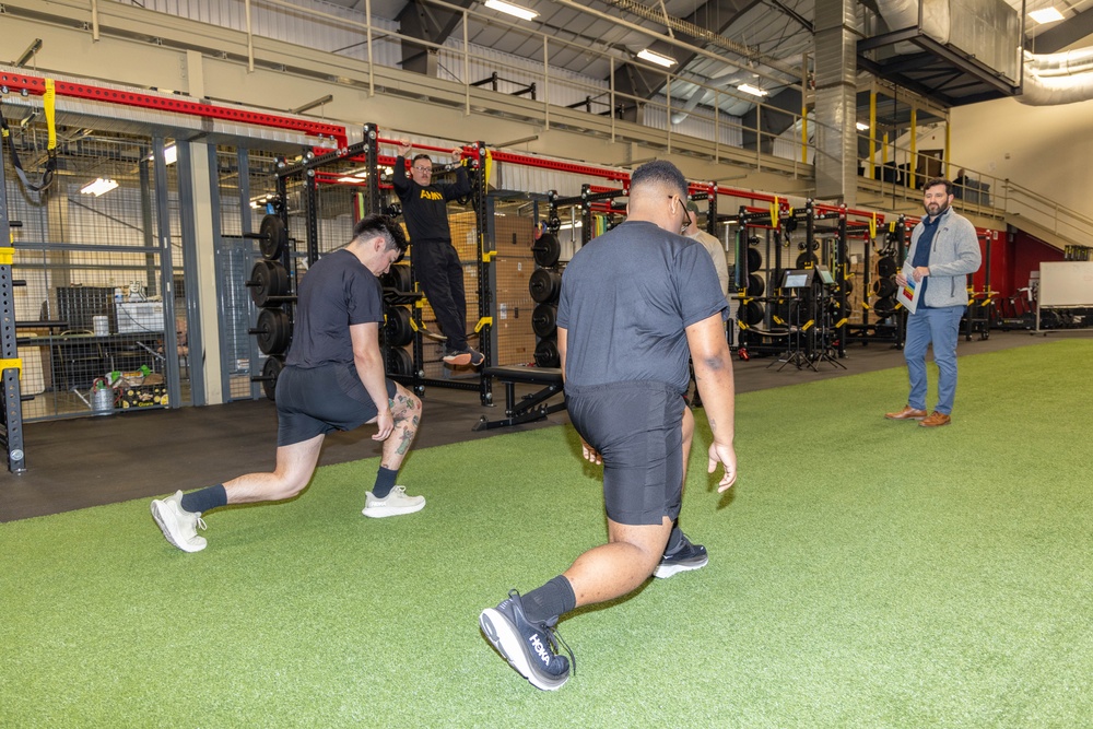 Soldiers from WRAIR-West participate in BET-HIIT training