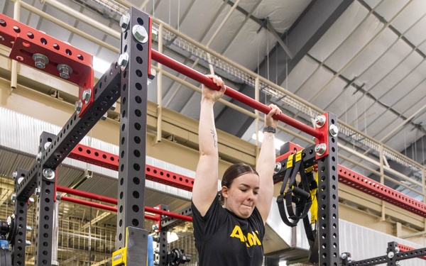 Soldiers from WRAIR-West participate in BET-HIIT training