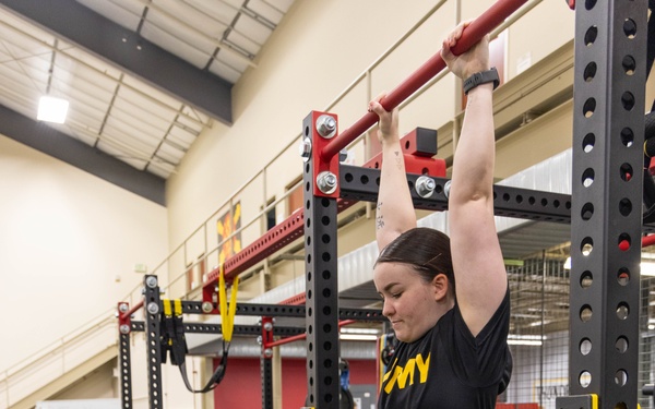 Soldiers from WRAIR-West participate in BET-HIIT training
