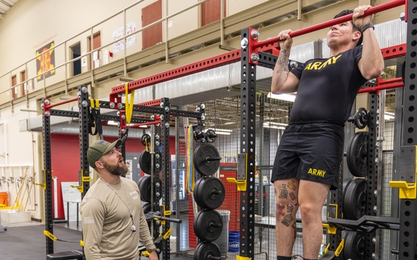 Soldiers from WRAIR-West participate in BET-HIIT training