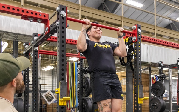 Soldiers from WRAIR-West participate in BET-HIIT training