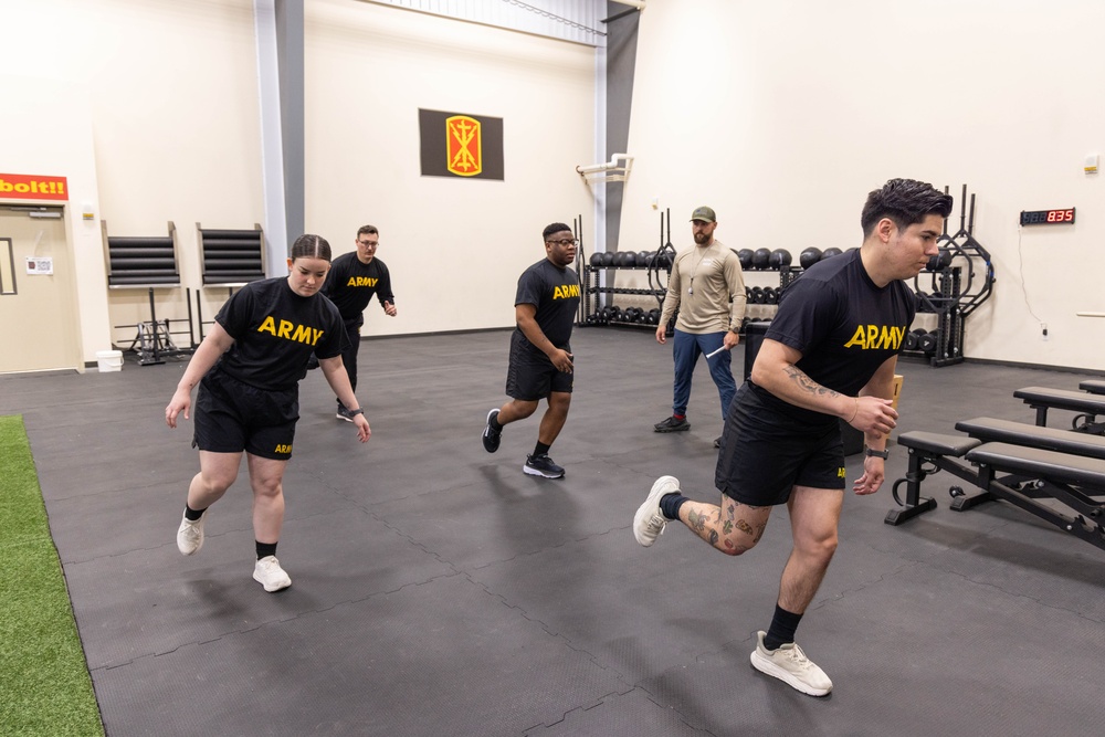 Soldiers from WRAIR-West participate in BET-HIIT training