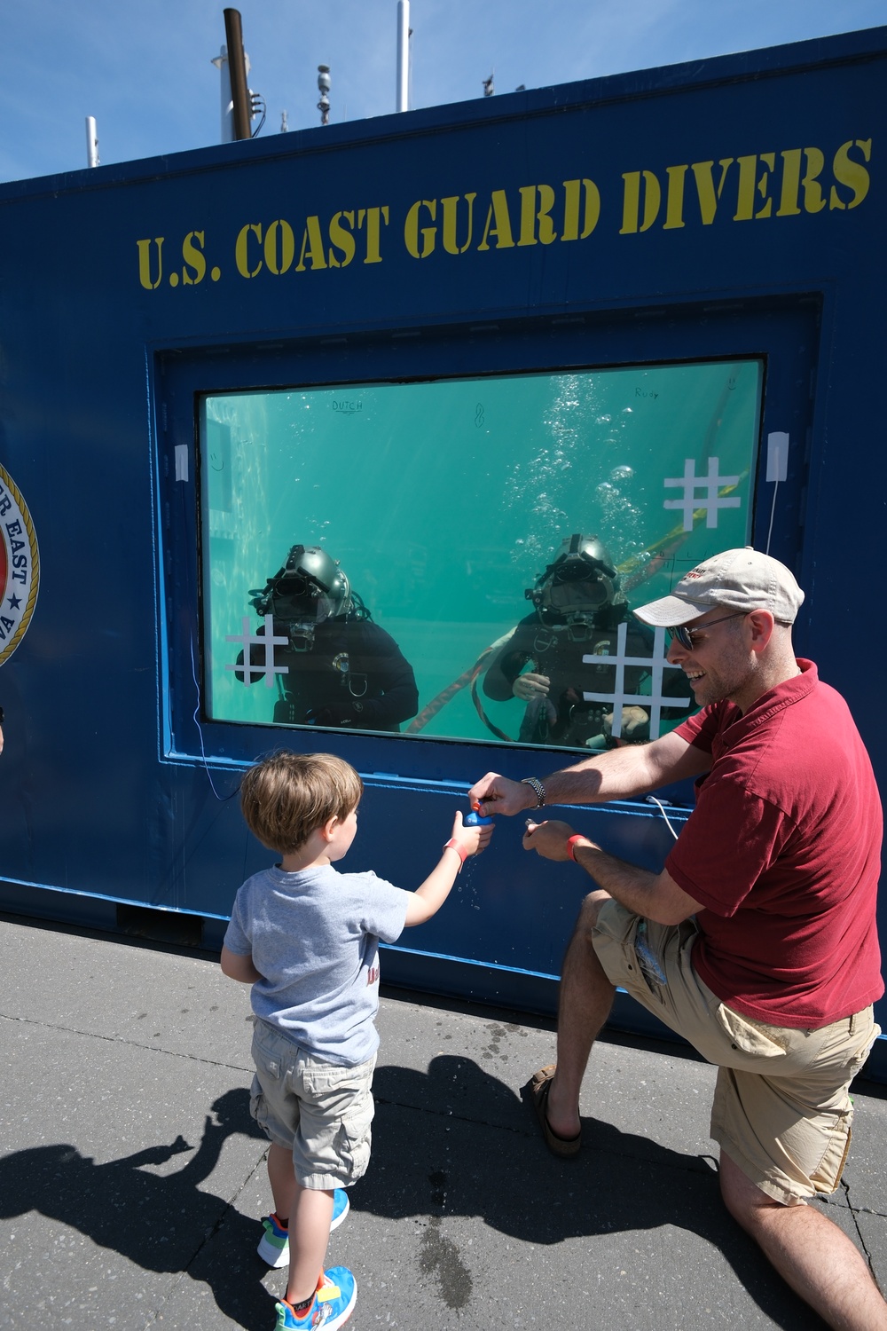 Coast Guard Divers support recruitment during Fleet Week