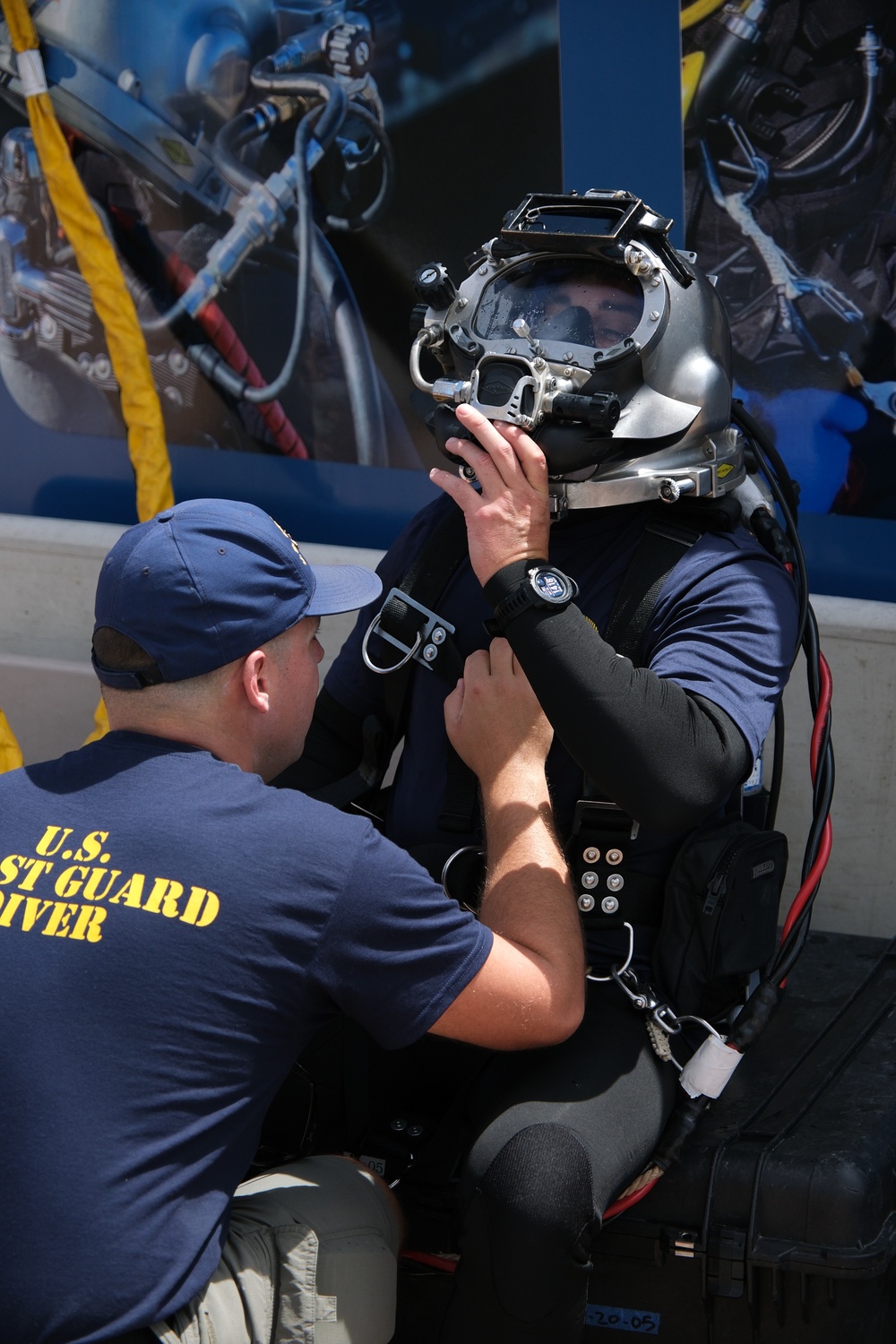 Coast Guard Divers support recruitment during Fleet Week